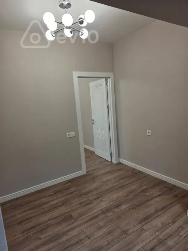 Satılır 2 otaqlı köhnə tikili 40 m²