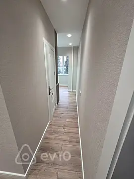 Satılır 2 otaqlı köhnə tikili 40 m²