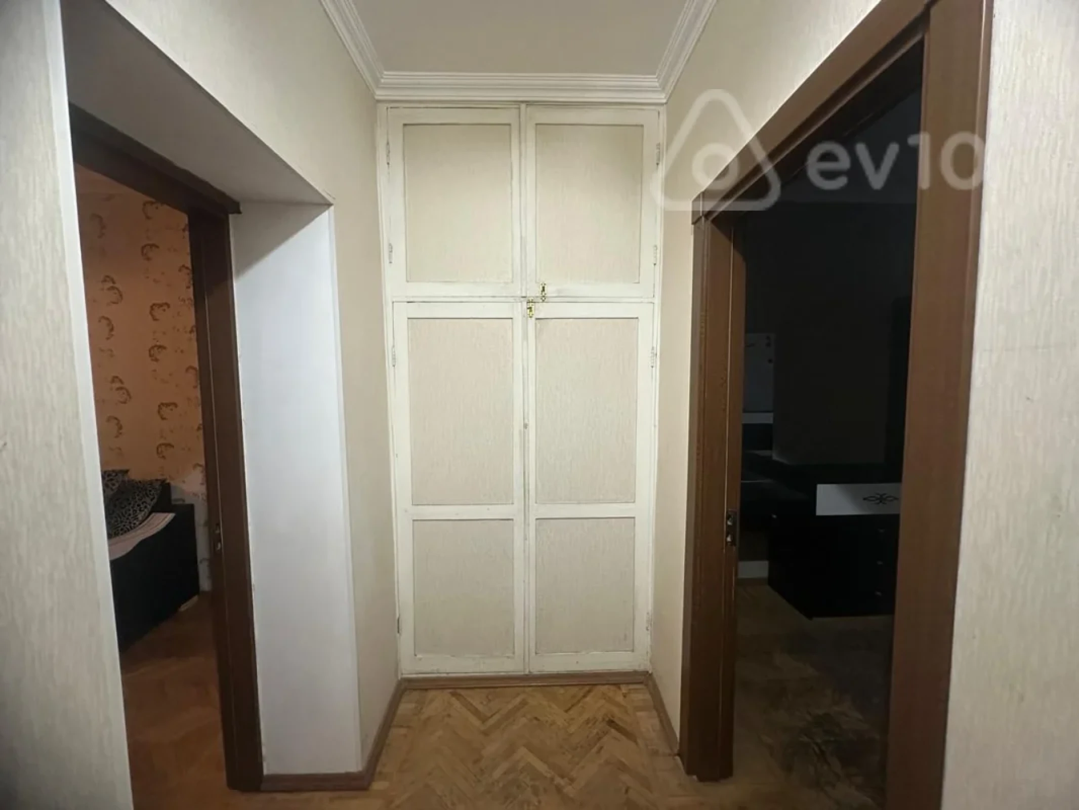 Kirayə verilir 2 otaqlı köhnə tikili 65 m²