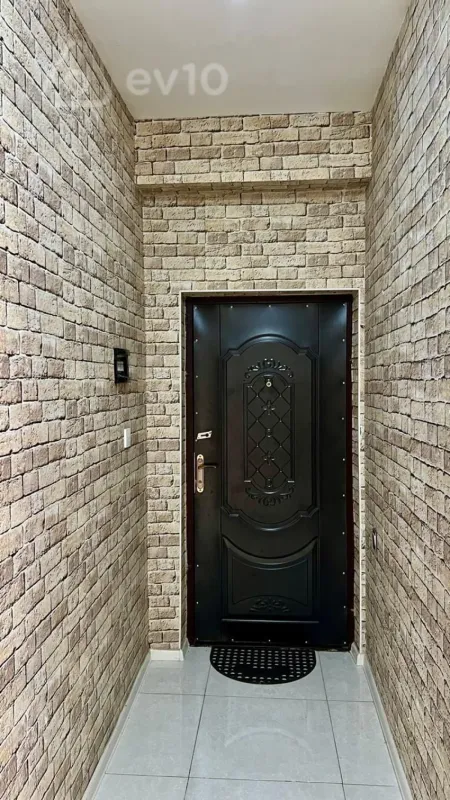 Kirayə verilir 2 otaqlı yeni tikili 81 m²