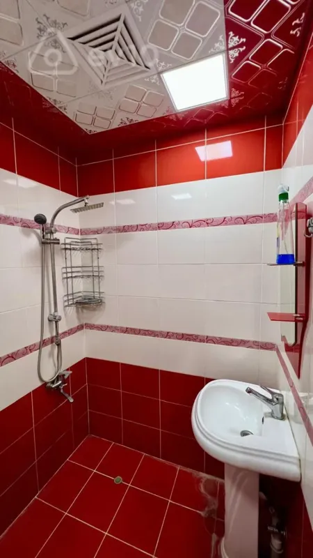 Kirayə verilir 2 otaqlı yeni tikili 81 m²