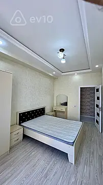 Kirayə verilir 2 otaqlı yeni tikili 81 m²