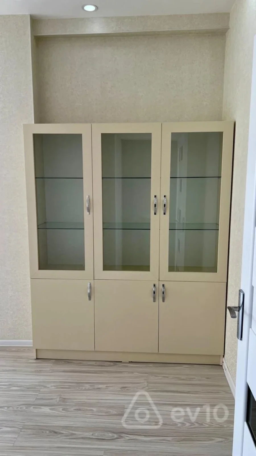 Kirayə verilir 2 otaqlı yeni tikili 81 m²