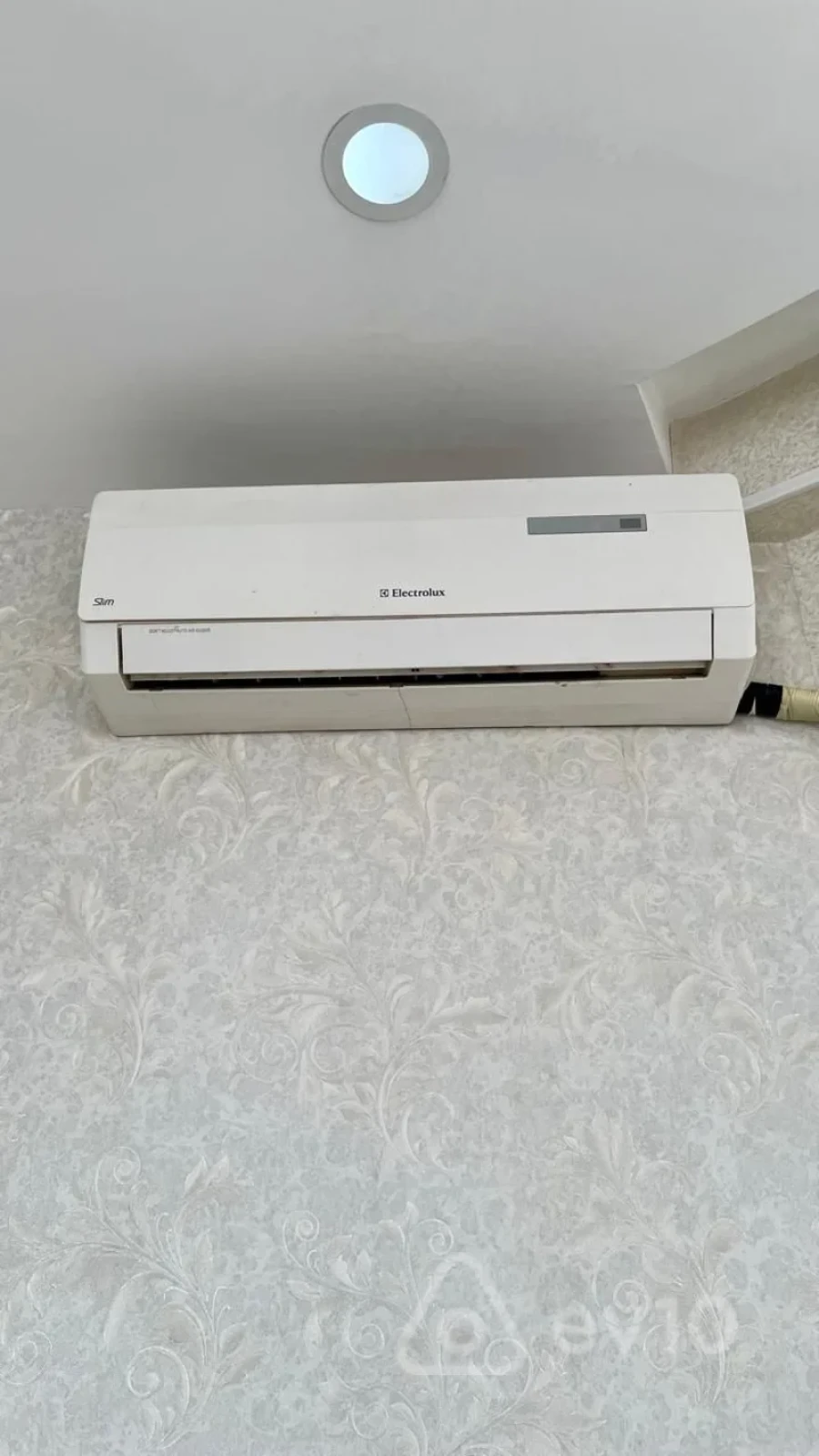 Kirayə verilir 2 otaqlı yeni tikili 81 m²