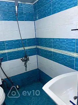 Kirayə verilir 2 otaqlı yeni tikili 70 m²