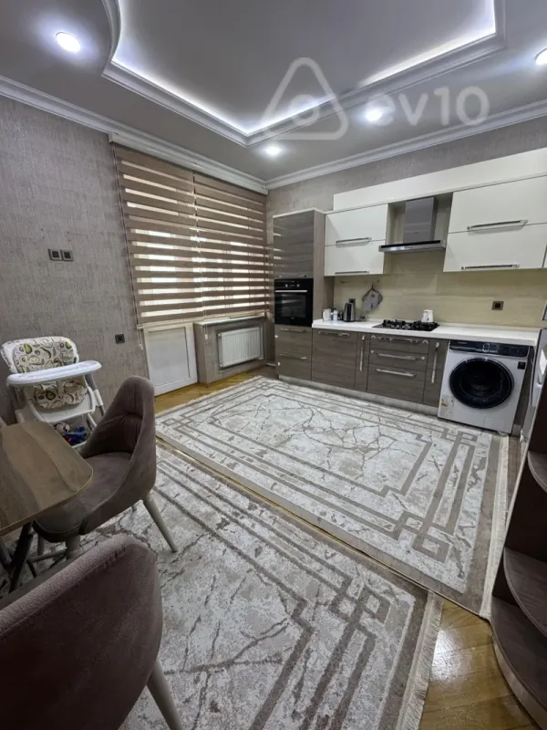 Satılır 3 otaqlı yeni tikili 132 m²