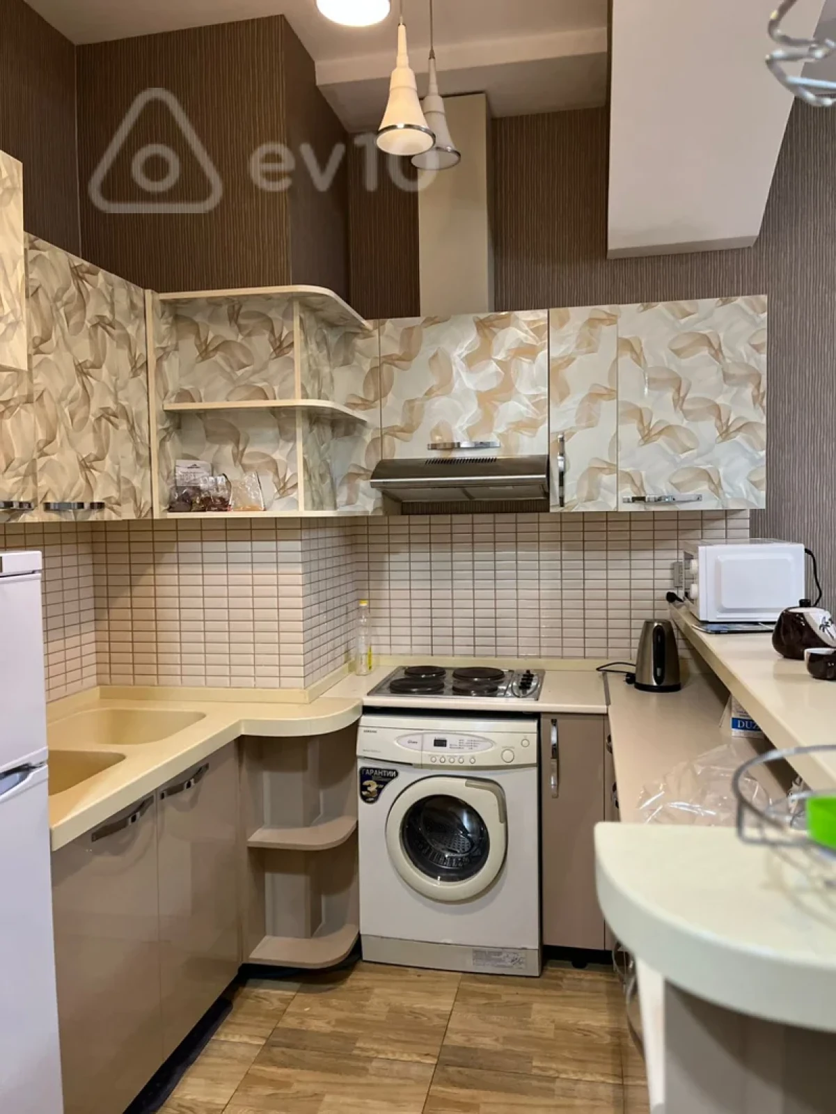 Kirayə verilir 2 otaqlı yeni tikili 72 m²