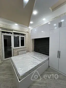 Kirayə verilir 2 otaqlı yeni tikili 55 m²