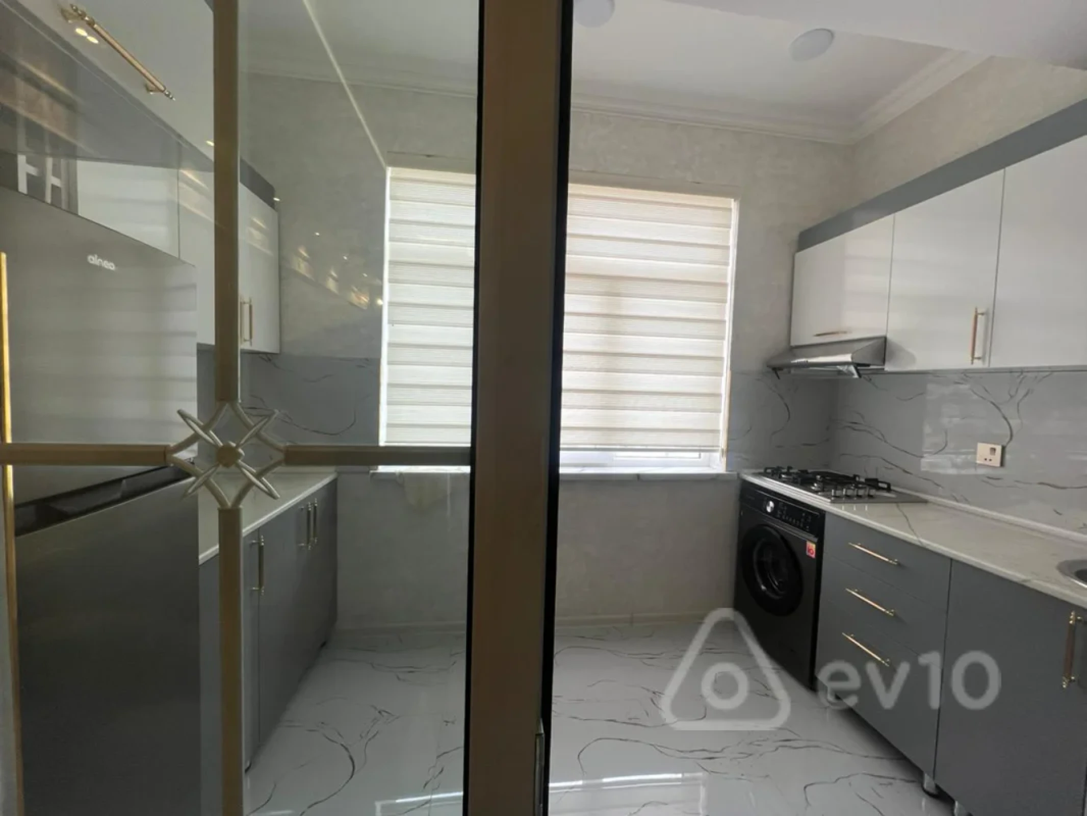 Kirayə verilir 2 otaqlı yeni tikili 55 m²