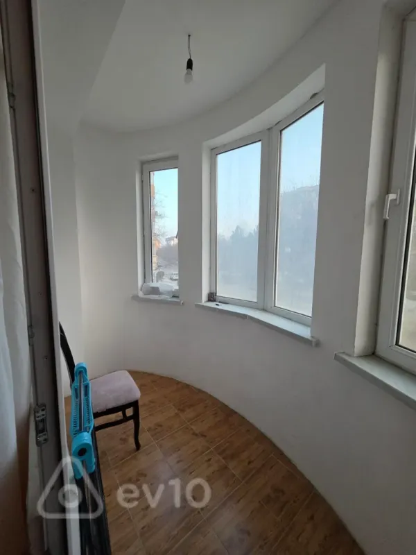 Kirayə verilir 2 otaqlı yeni tikili 70 m²
