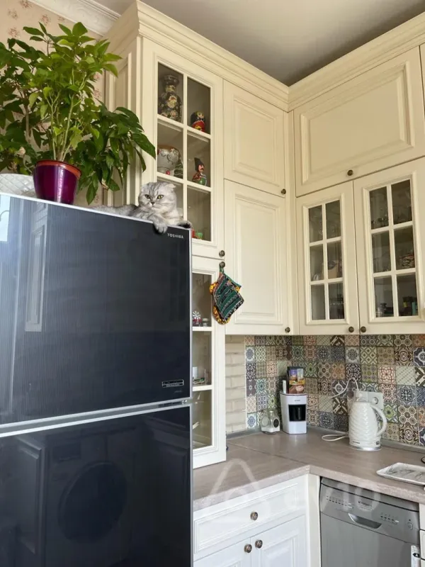 Satılır 3 otaqlı köhnə tikili 100 m²