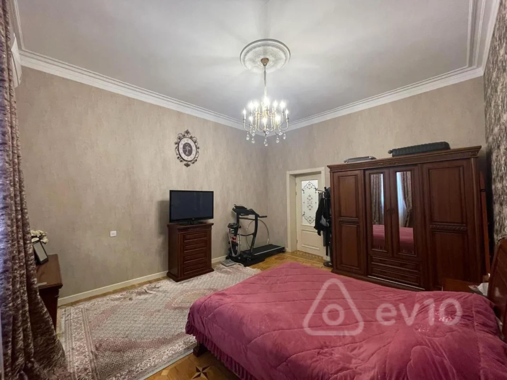 Satılır 3 otaqlı köhnə tikili 100 m²