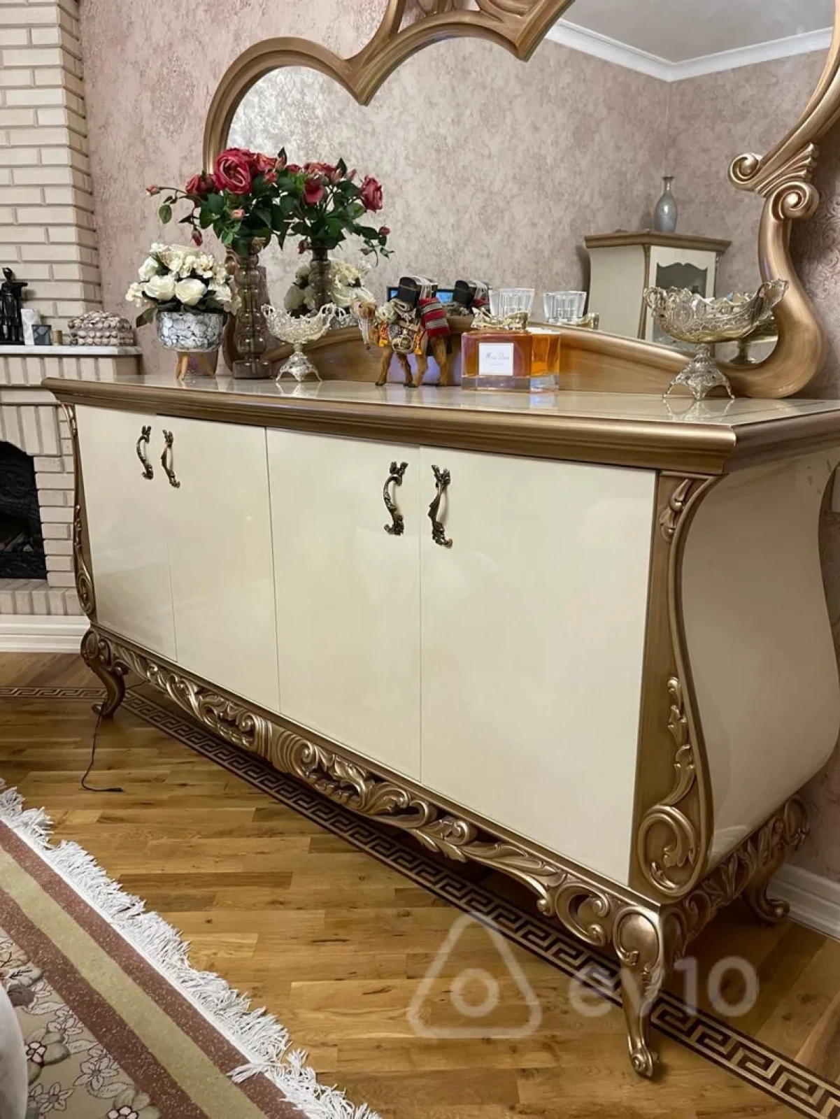 Satılır 3 otaqlı köhnə tikili 100 m²