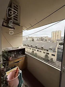 Kirayə verilir 2 otaqlı köhnə tikili 65 m²