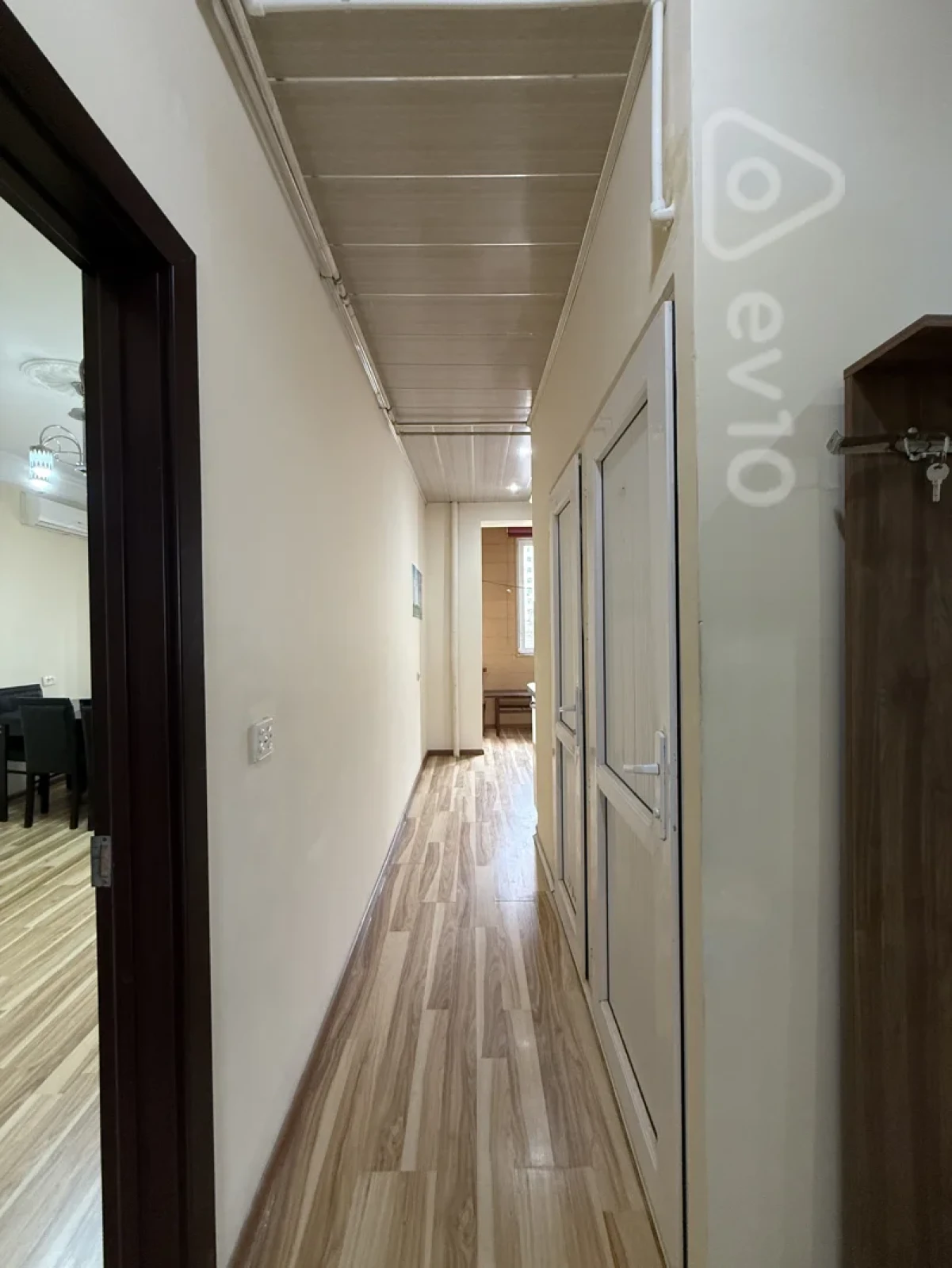 Kirayə verilir 2 otaqlı köhnə tikili 65 m²