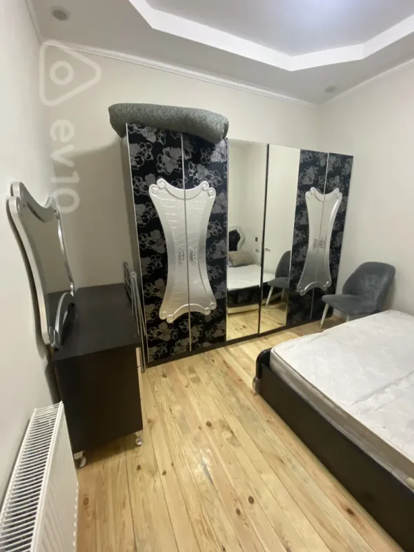 Kirayə verilir 2 otaqlı həyət evi 45 m²