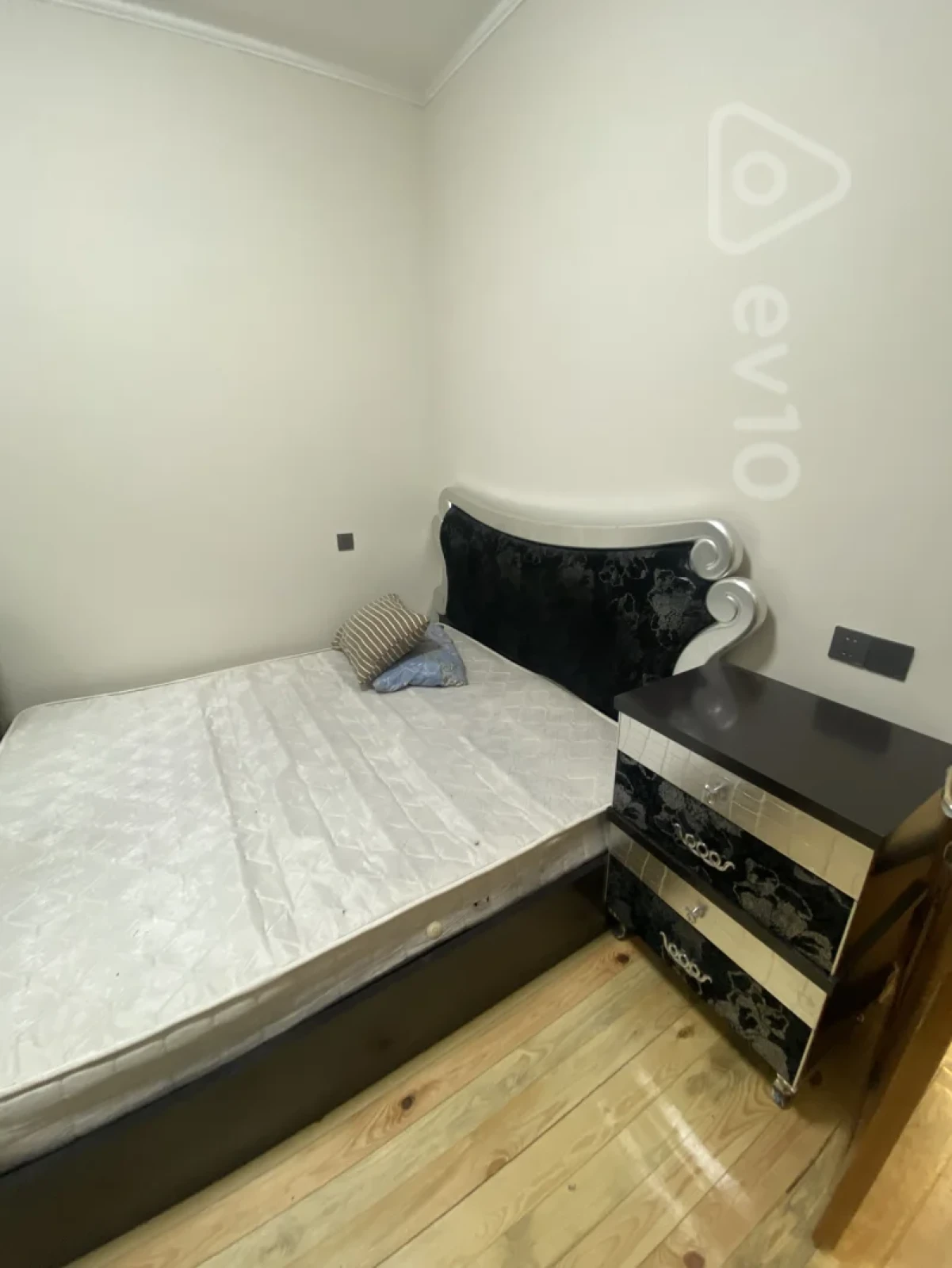 Kirayə verilir 2 otaqlı həyət evi 45 m²