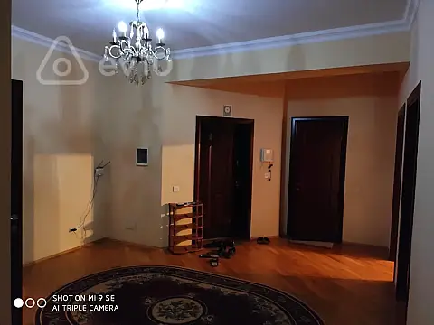 Kirayə verilir 3 otaqlı yeni tikili 156 m²