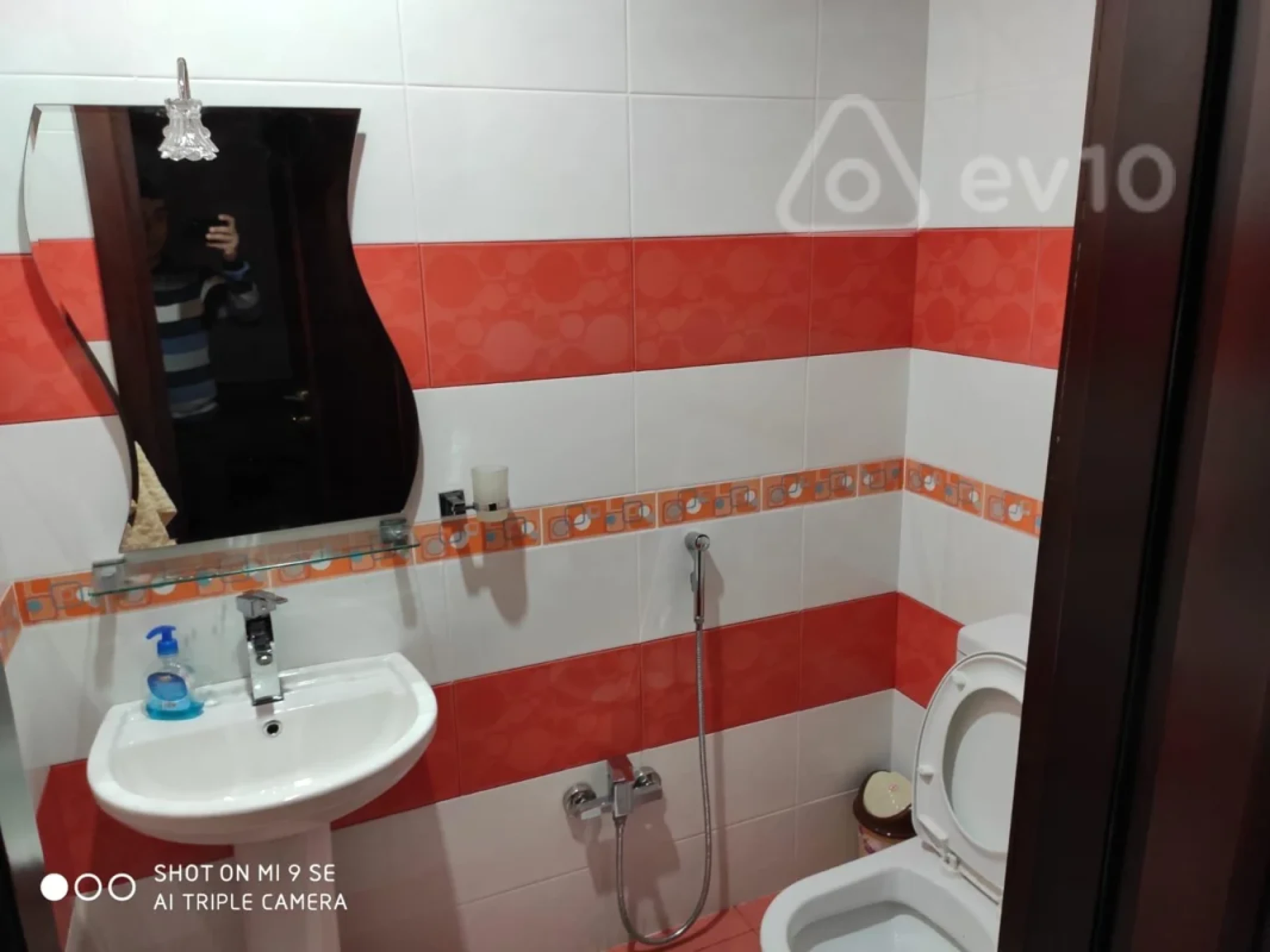 Kirayə verilir 3 otaqlı yeni tikili 156 m²