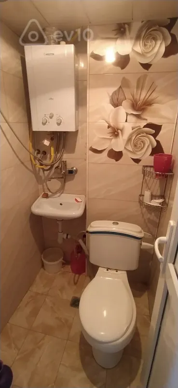 Kirayə verilir 1 otaqlı köhnə tikili 30 m²