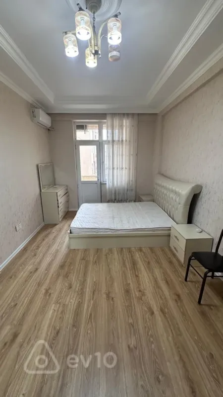 Kirayə verilir 2 otaqlı yeni tikili 45 m²