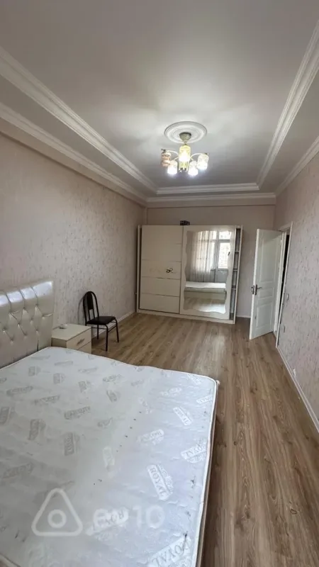 Kirayə verilir 2 otaqlı yeni tikili 45 m²