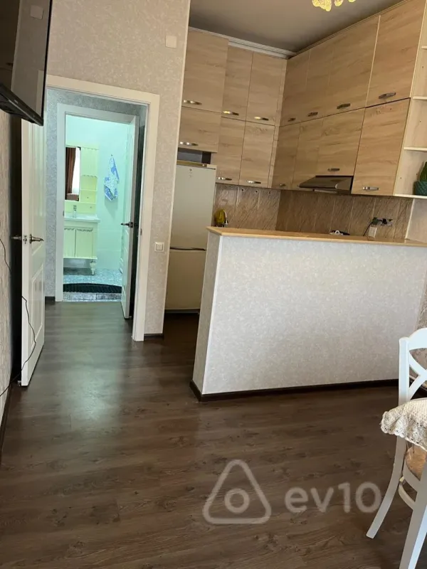 Kirayə verilir 2 otaqlı yeni tikili 40 m²