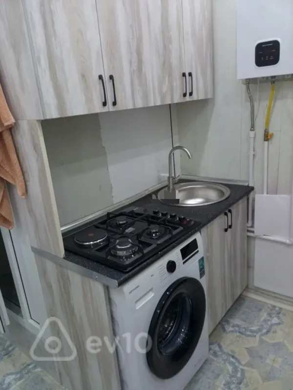 Kirayə verilir 1 otaqlı köhnə tikili 18 m²