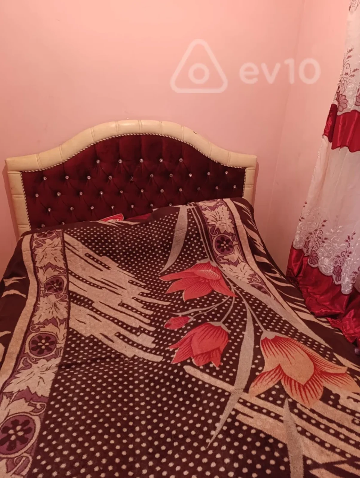 Satılır 2 otaqlı köhnə tikili 35 m²