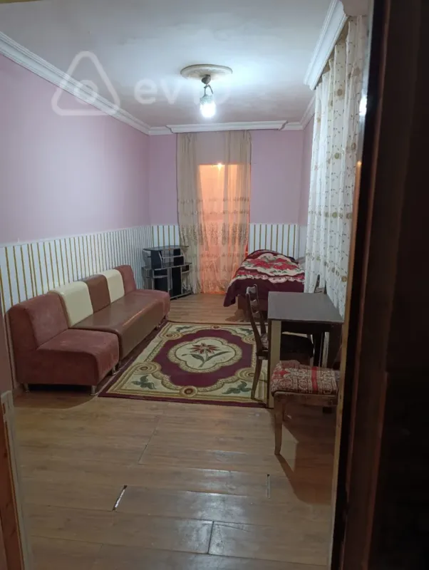 Satılır 2 otaqlı köhnə tikili 35 m²