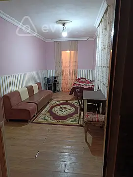 Satılır 2 otaqlı köhnə tikili 35 m²
