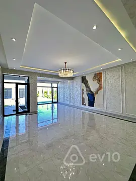 Satılır 6 otaqlı həyət evi 450 m²