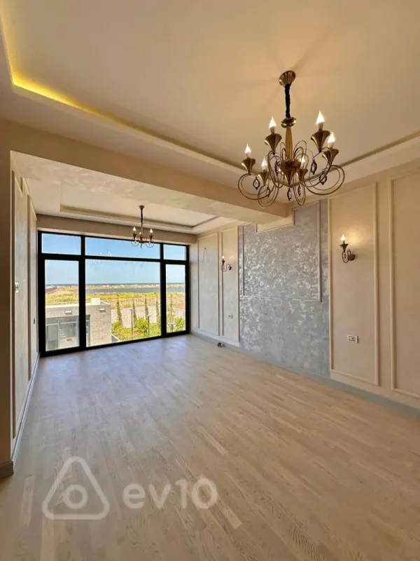 Satılır 6 otaqlı həyət evi 450 m²