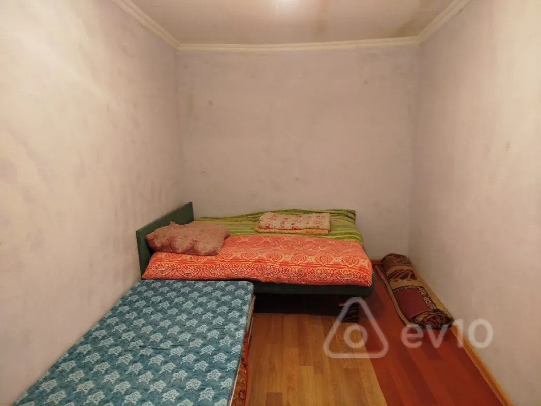 Kirayə verilir 2 otaqlı köhnə tikili 30 m²