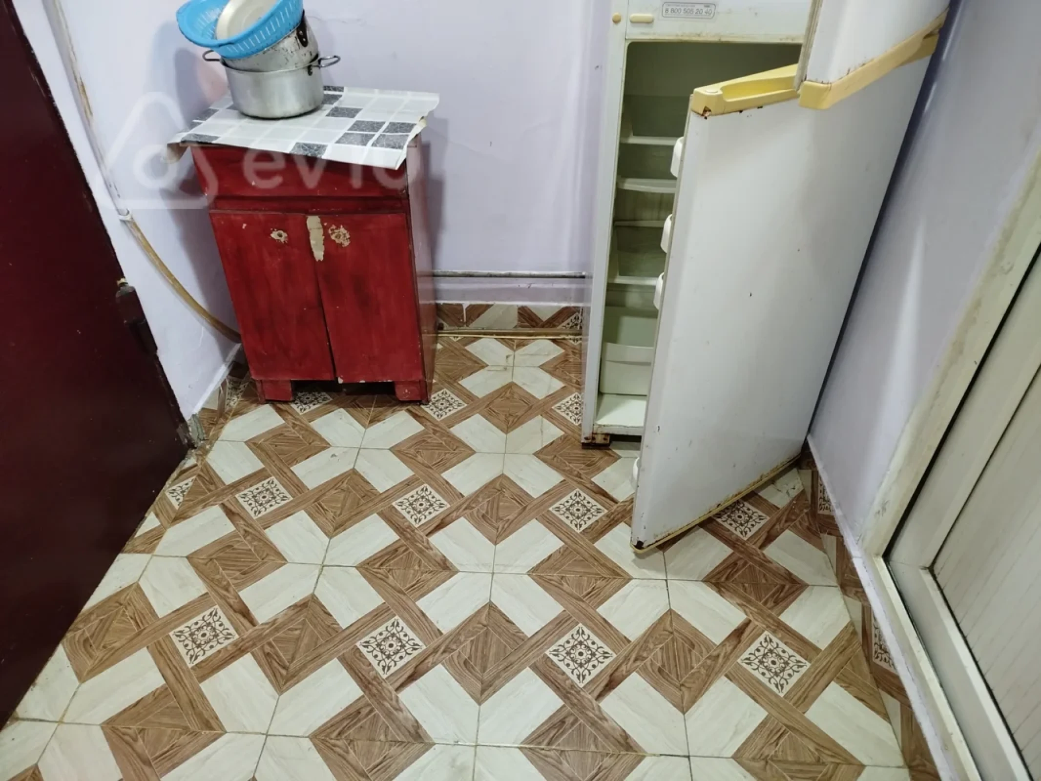 Kirayə verilir 2 otaqlı köhnə tikili 30 m²