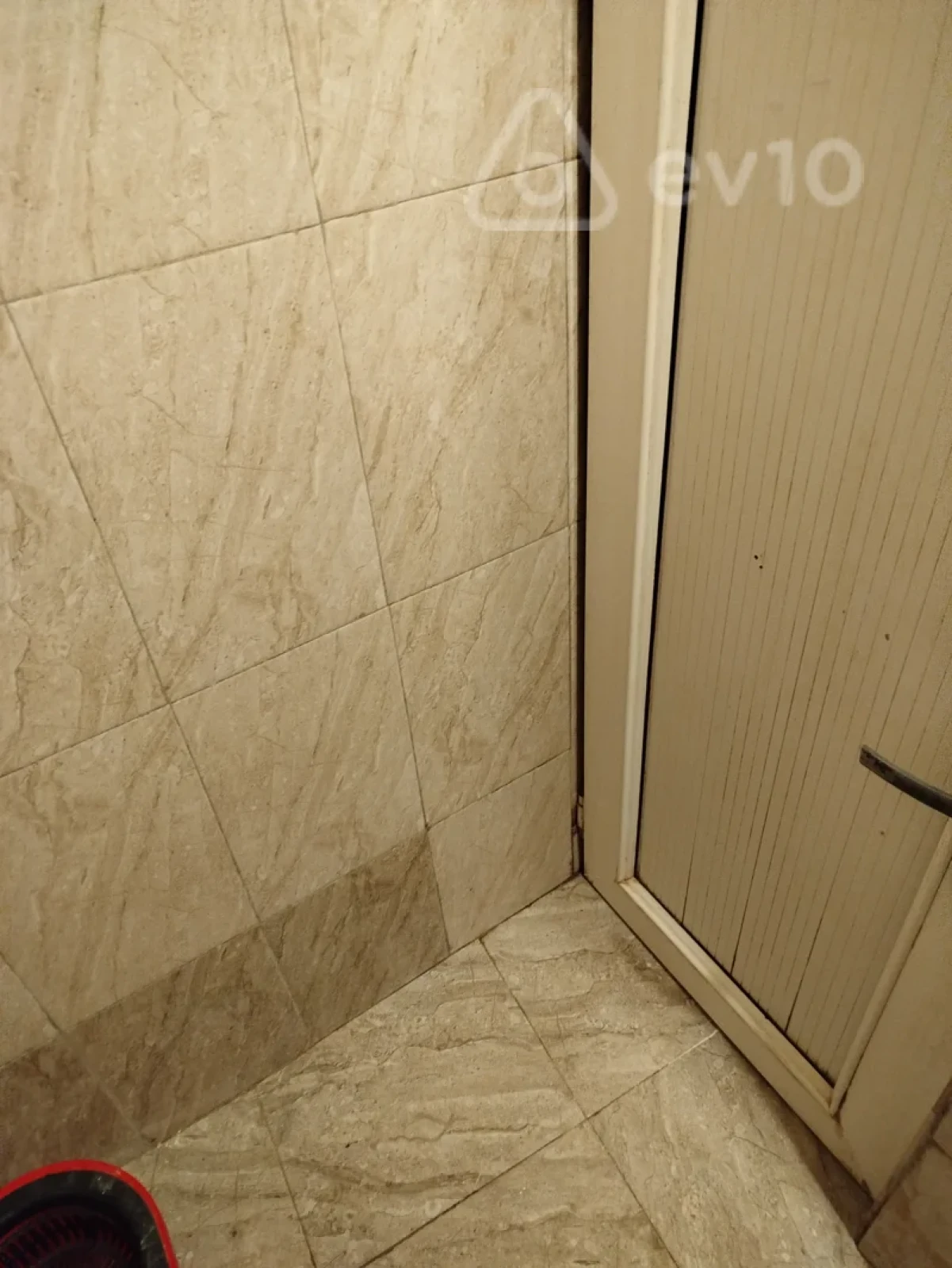 Kirayə verilir 2 otaqlı köhnə tikili 30 m²
