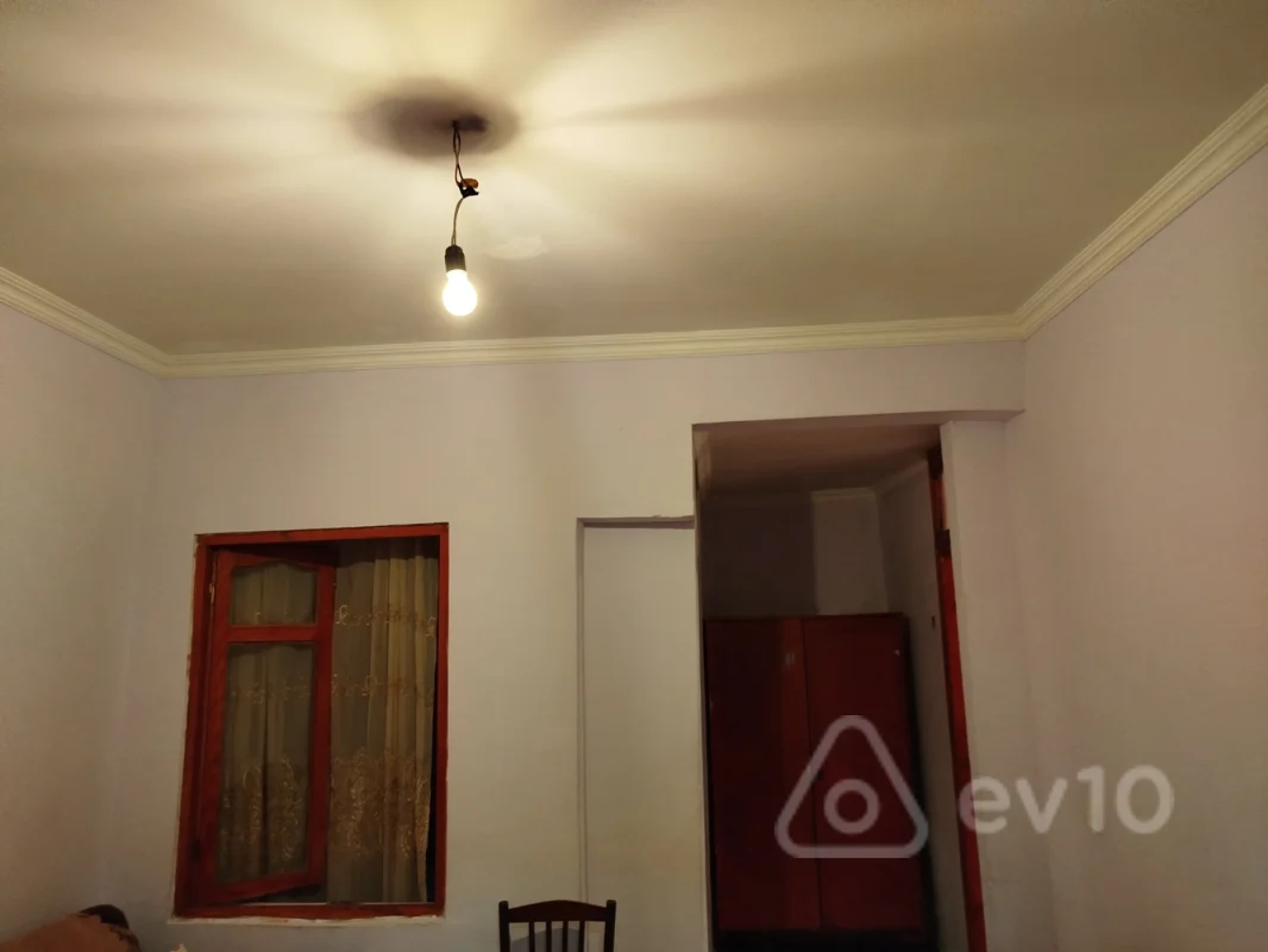 Kirayə verilir 2 otaqlı köhnə tikili 30 m²