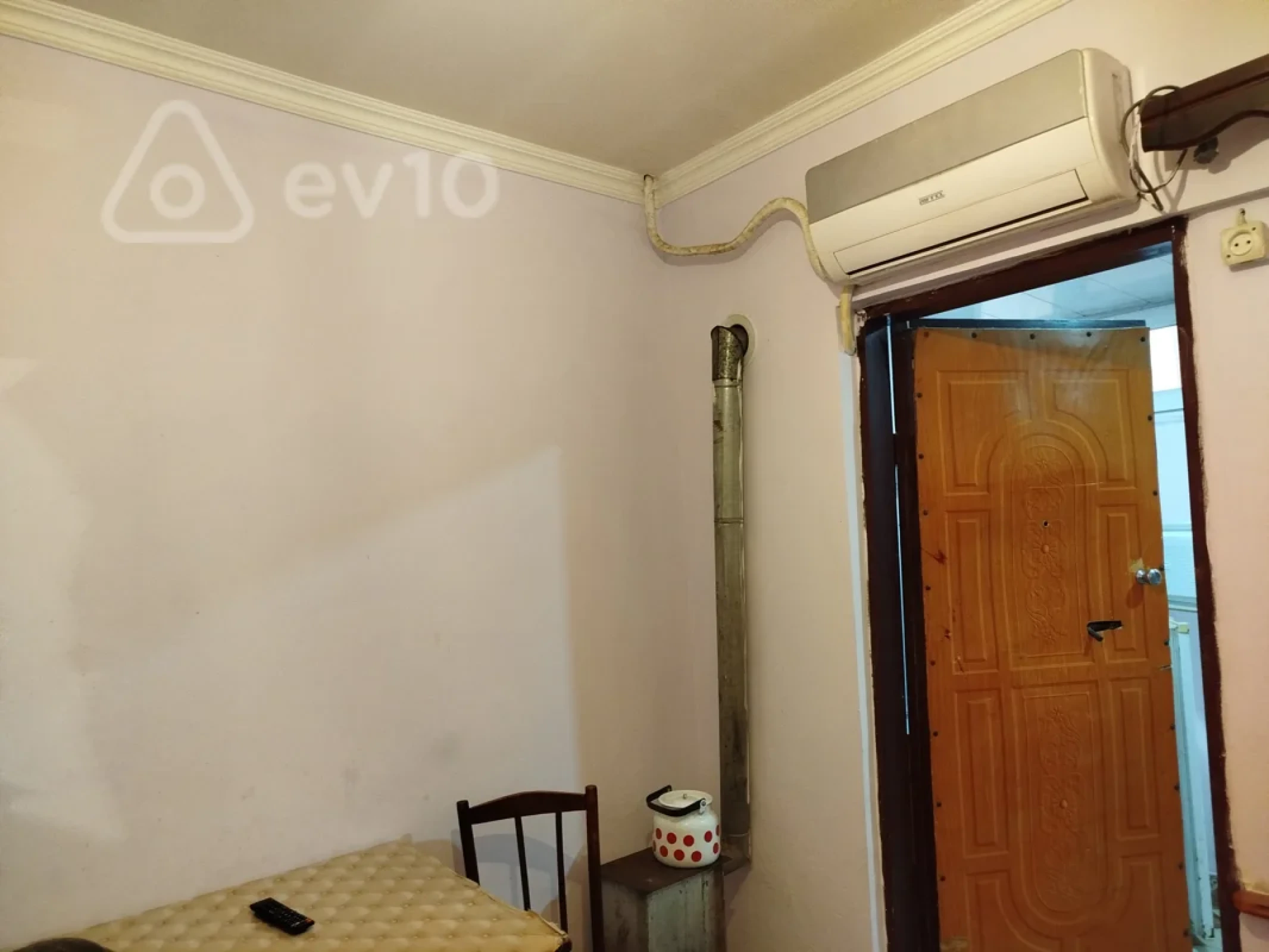 Kirayə verilir 2 otaqlı köhnə tikili 30 m²