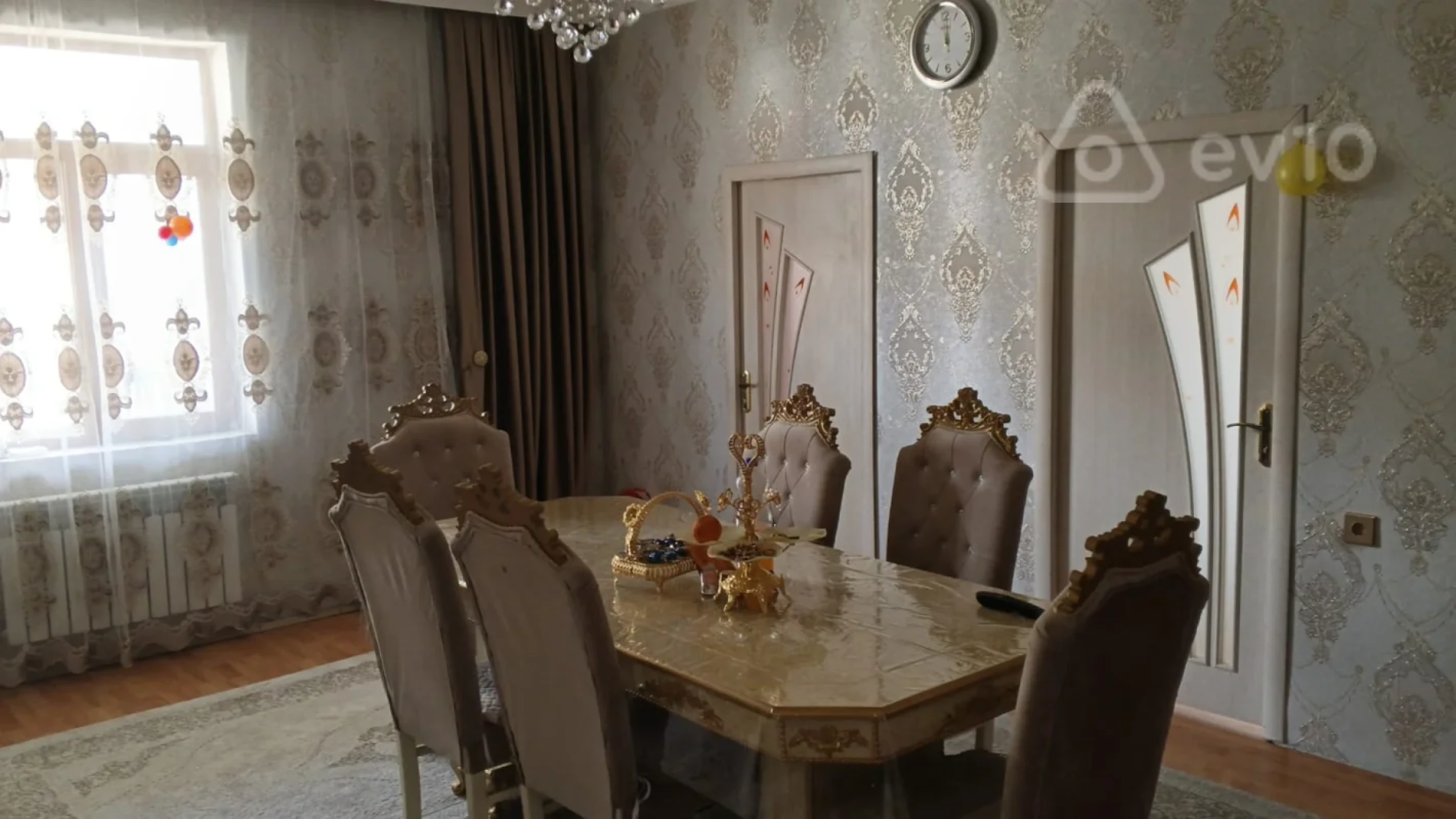 Satılır 6 otaqlı həyət evi 220 m²