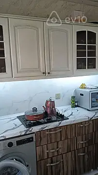 Satılır 6 otaqlı həyət evi 220 m²