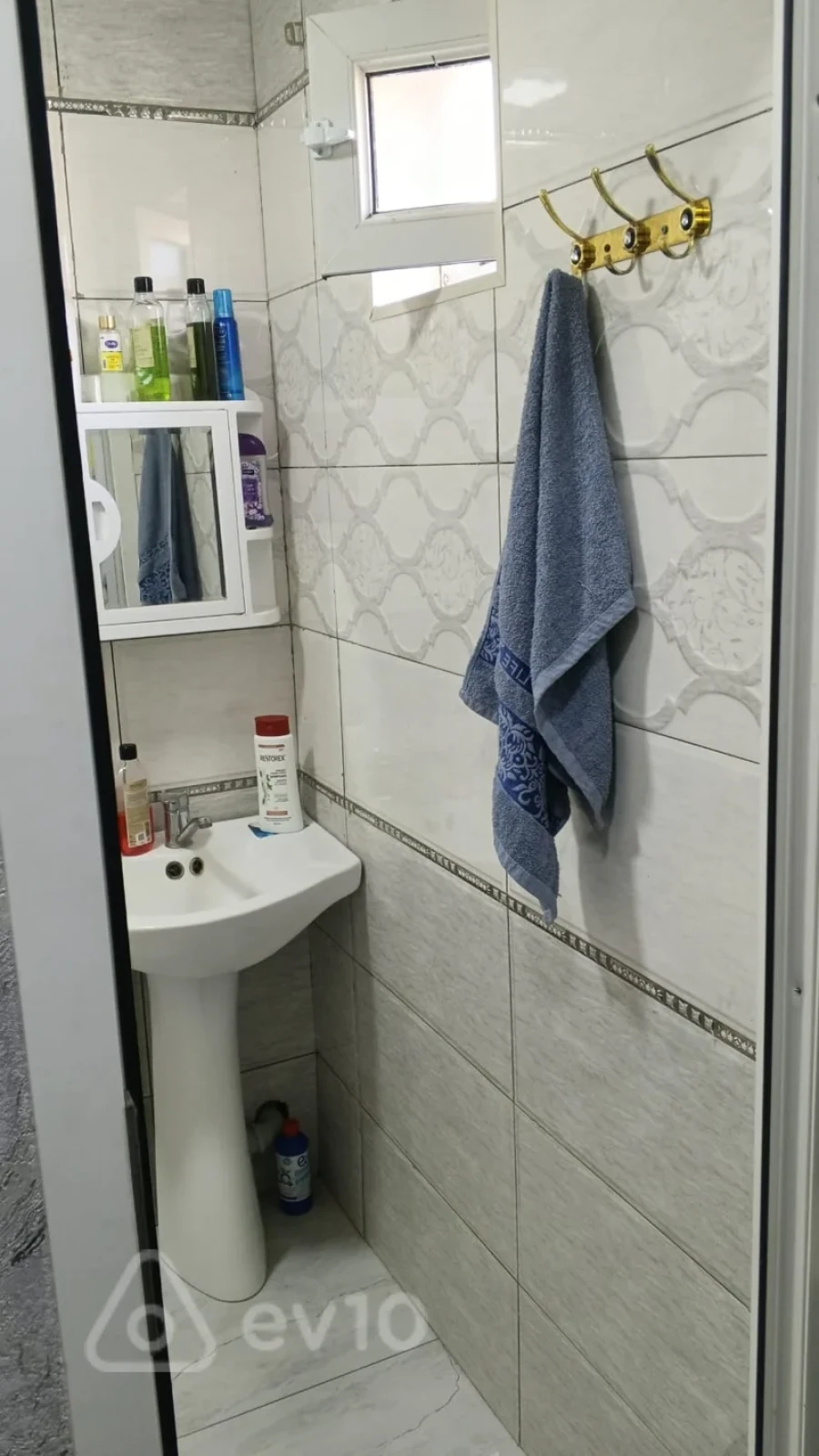 Satılır 6 otaqlı həyət evi 220 m²