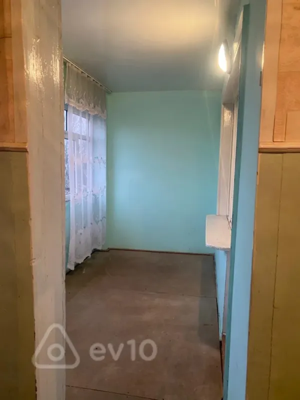 Satılır 3 otaqlı köhnə tikili 75 m²