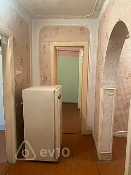 Satılır 3 otaqlı köhnə tikili 75 m²