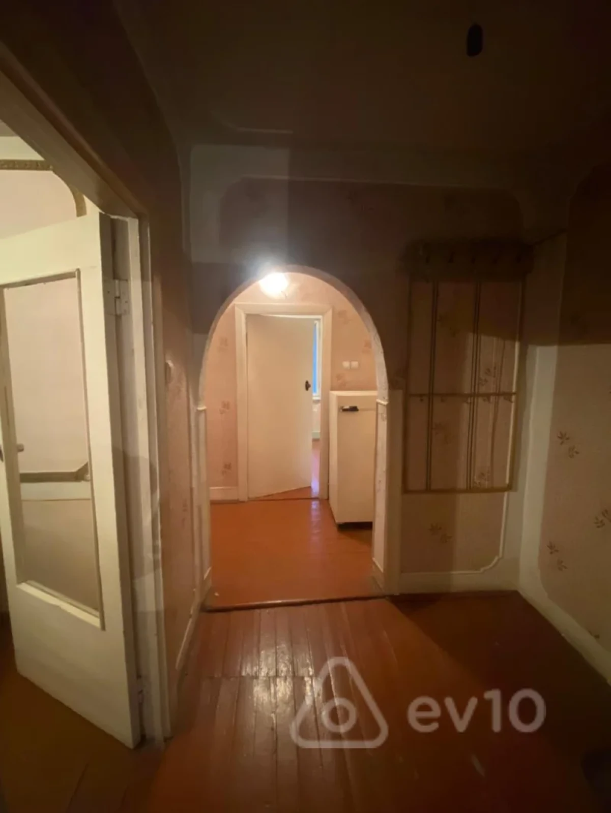 Satılır 3 otaqlı köhnə tikili 75 m²