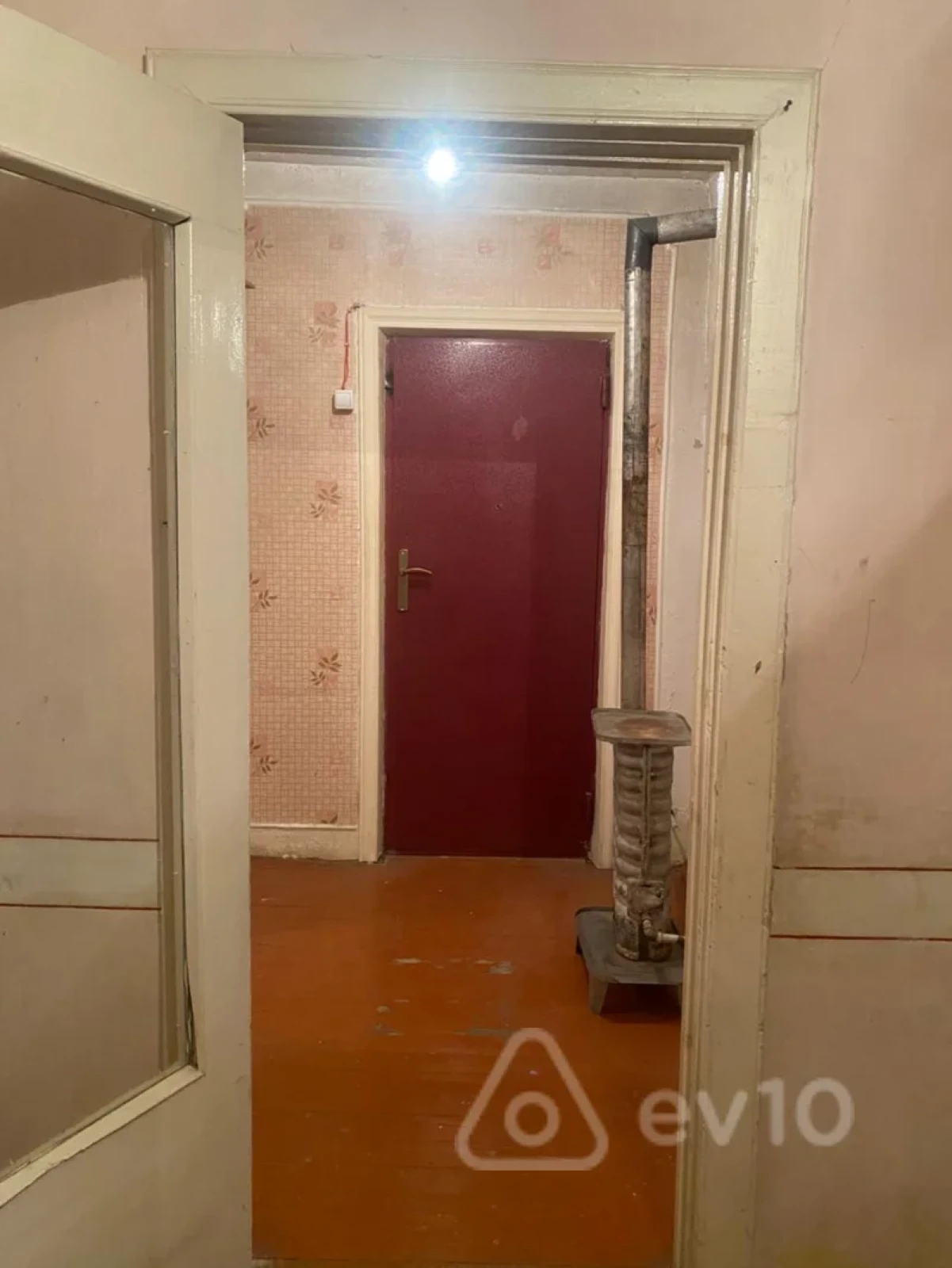 Satılır 3 otaqlı köhnə tikili 75 m²