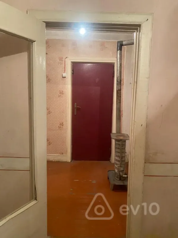 Satılır 3 otaqlı köhnə tikili 75 m²