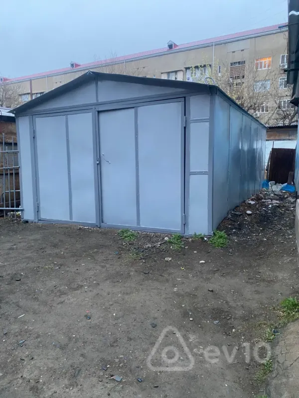 Satılır 3 otaqlı köhnə tikili 75 m²