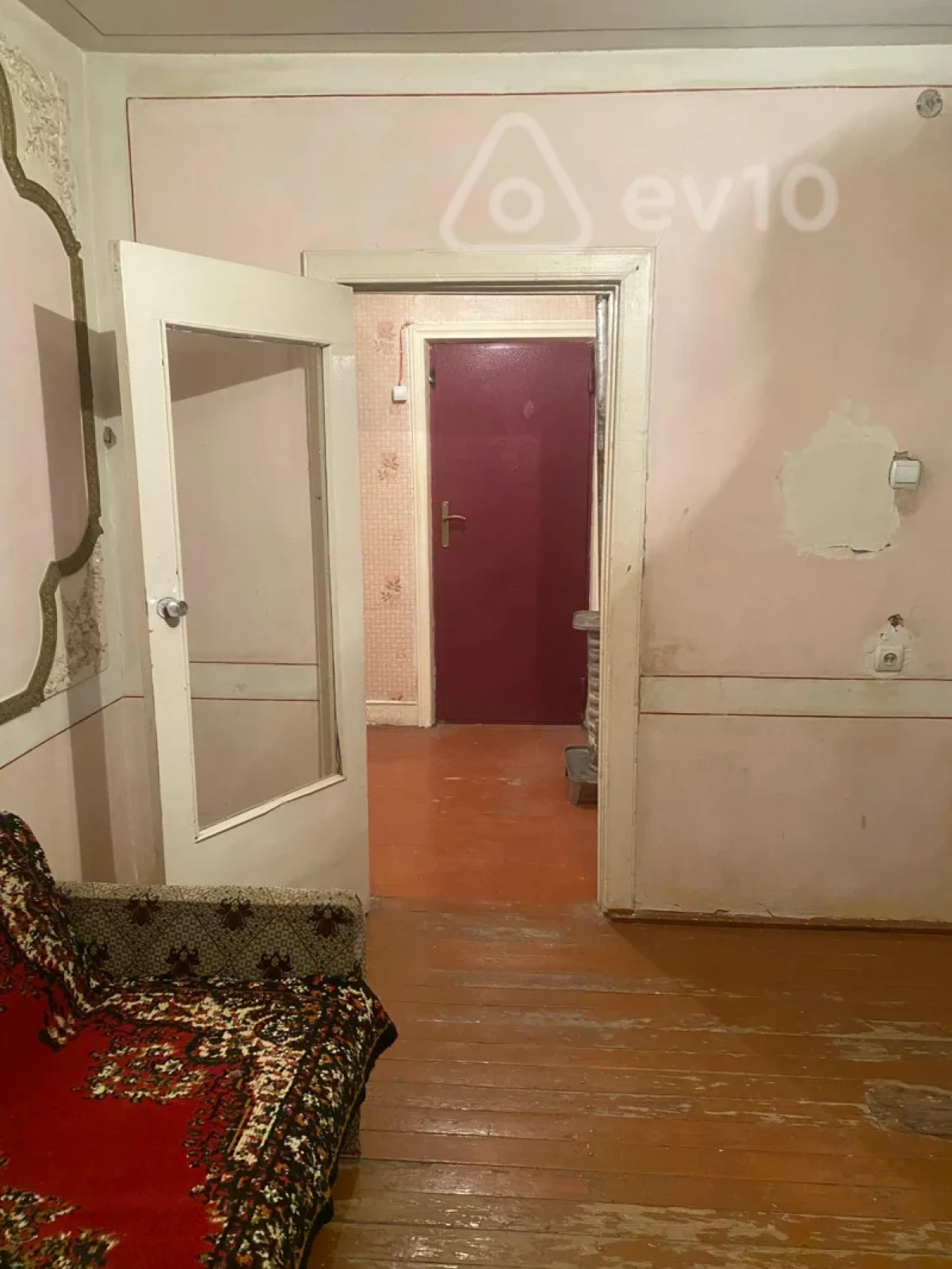 Satılır 3 otaqlı köhnə tikili 75 m²