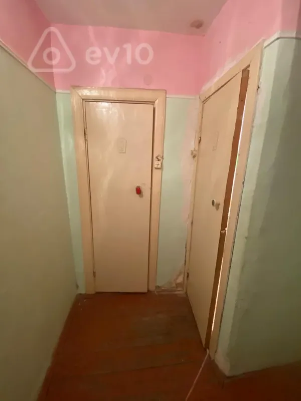 Satılır 3 otaqlı köhnə tikili 75 m²