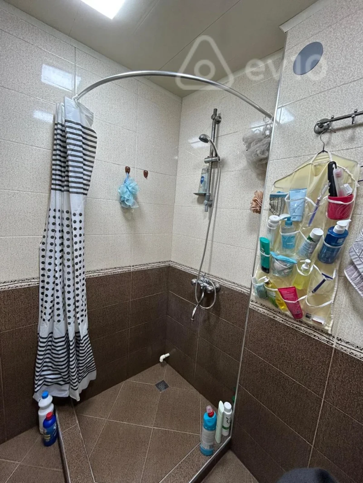 Kirayə verilir 3 otaqlı köhnə tikili 100 m²